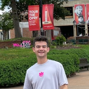 Meet your Posher, Kameron